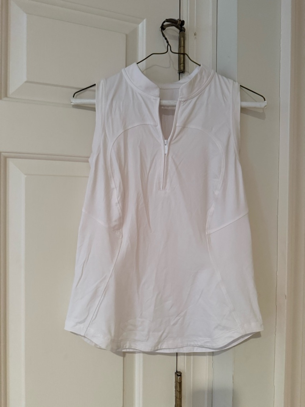 LULULEMON GOLF SHIRT SIZE 6